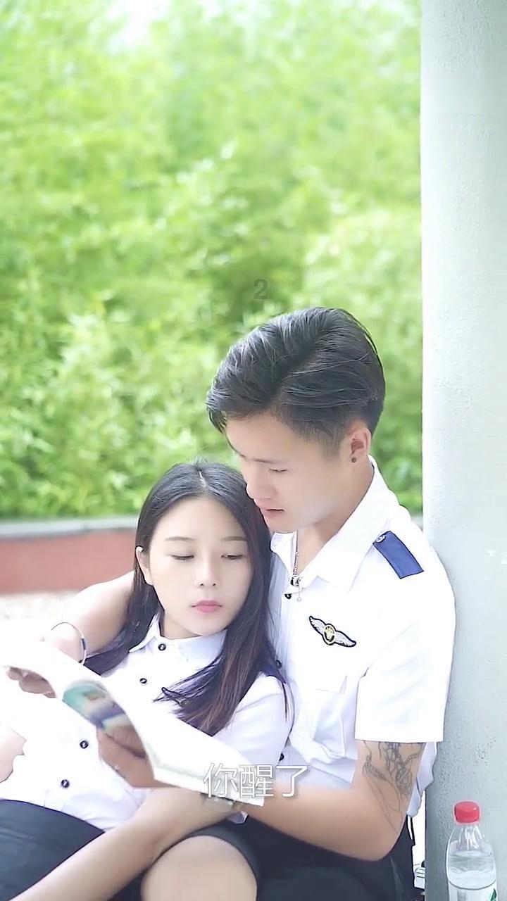 女生发现自己被陌生人尾随，第一时间该怎么做？游戏画面